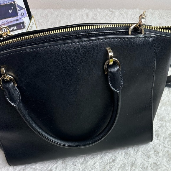 Michael Kors Ellis Large Satchel. - Picture 5 of 13